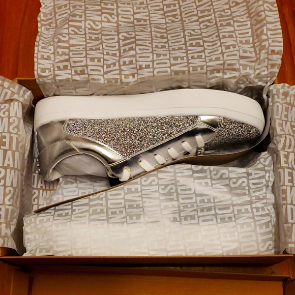 ❤Steve Madden silver star shoe❤ - Picture 7 of 9